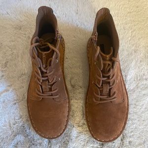 Clarks Short Lace-up Booties
